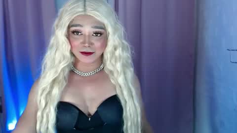 Snapshot of urqueen_cassandra chatting on 10/01/25, 04:57 BEA online show from 10/01/25, 04:57