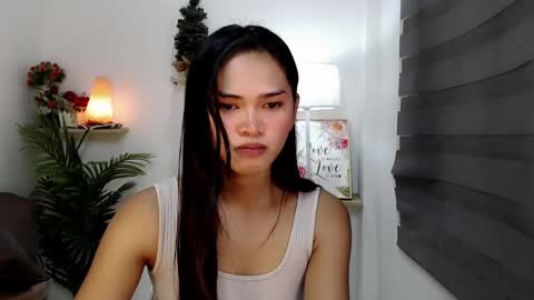 ursandra_xx online show from 11/16/25, 05:57
