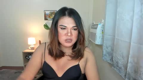 ursangredeia online show from 10/19/25, 04:07