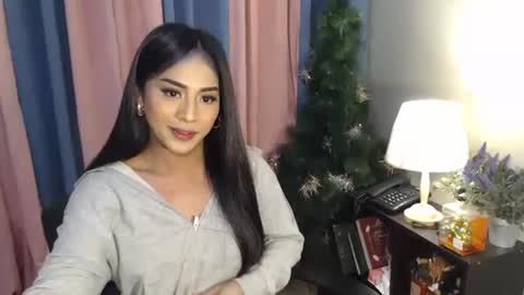 Snapshot of urseductive_calixx chatting on 10/07/25, 10:07 JUST CALL ME CALI online show from 10/07/25, 10:07