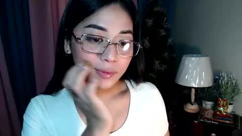 Snapshot of urseductive_calixx chatting on 12/14/25, 03:23 JUST CALL ME CALI online show from 12/14/25, 03:23