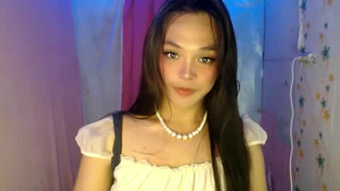 Snapshot of ursexy_debra chatting on 03/21/26, 08:23 TYRA online show from 03/21/26, 08:23