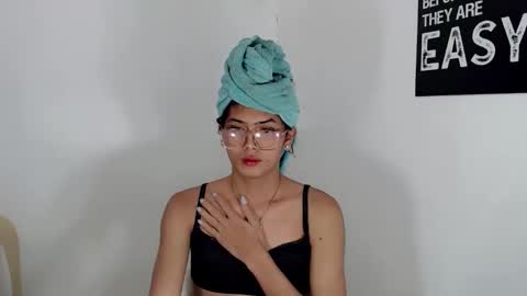 Snapshot of ursexy_diamondcum chatting on 02/27/26, 07:41 RAZ online show from 02/27/26, 07:41