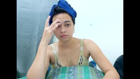 Snapshot of ursexy_pinay_skinny chatting on 04/20/26, 05:32 im jenny online show from 04/20/26, 05:32