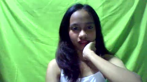  Darlyn room  online show from 01/13/25, 07:00