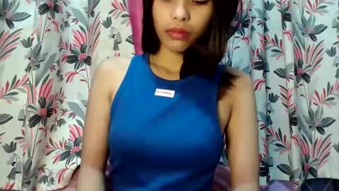 Snapshot of urskinny_girl chatting on 03/03/26, 06:36 Jane online show from 03/03/26, 06:36