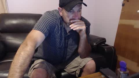 Snapshot of urslav75 chatting on 09/27/25, 07:41 urslav75 online show from 09/27/25, 07:41