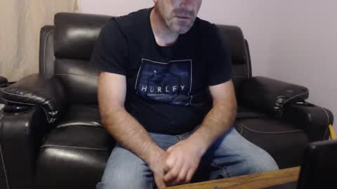 Snapshot of urslav75 chatting on 10/07/25, 05:37 urslav75 online show from 10/07/25, 05:37