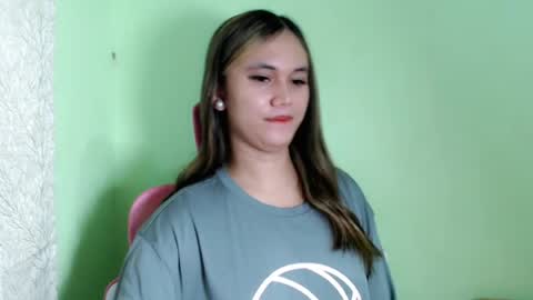 Snapshot of ursweet_athisa18 chatting on 07/23/26, 09:24 Athisa online show from 07/23/26, 09:24