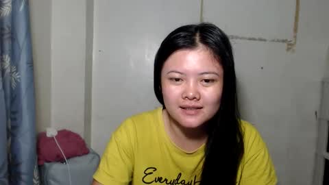 ursweet_lynie online show from 05/12/26, 07:27