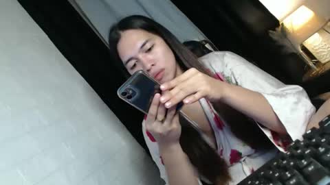 Snapshot of ursweetgirl_thea chatting on 09/13/25, 06:40 ursweetgirl thea online show from 09/13/25, 06:40