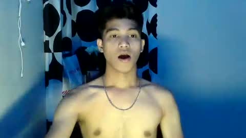ursweetie_boy online show from 07/15/26, 04:40