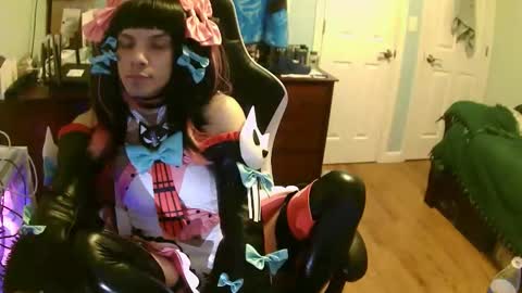 Snapshot of urvm chatting on 04/20/26, 01:41 urvm online show from 04/20/26, 01:41