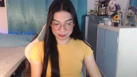 Snapshot of urwetasianprincessxx chatting on 03/12/26, 07:03 Ashley Kate Mateo Gray online show from 03/12/26, 07:03