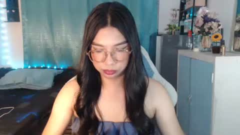 Snapshot of urwetasianprincessxx chatting on 03/27/26, 08:37 Ashley Kate Mateo Gray online show from 03/27/26, 08:37