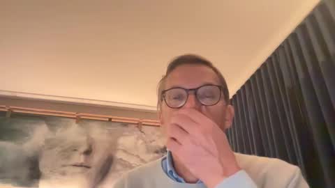 Snapshot of usablemale chatting on 12/19/24, 03:18 P online show from 12/19/24, 03:18