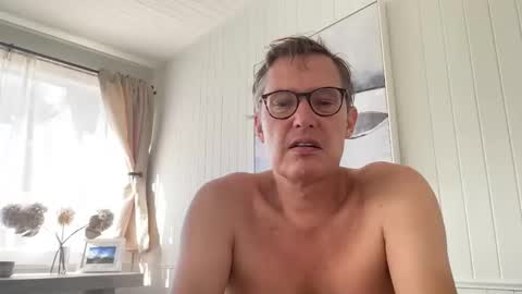 Snapshot of usablemale chatting on 12/30/24, 09:08 P online show from 12/30/24, 09:08