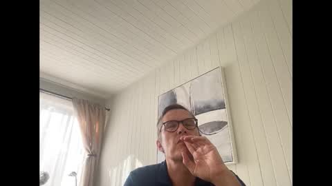 Snapshot of usablemale chatting on 10/01/25, 11:00 P online show from 10/01/25, 11:00