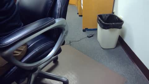 useemie online show from 12/23/24, 10:33