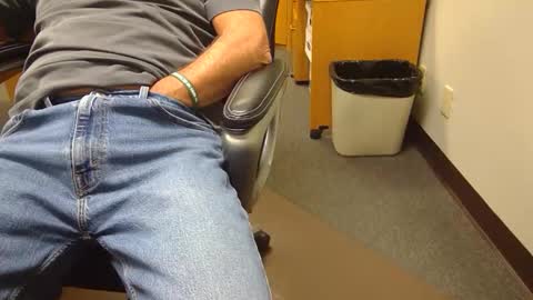 useemie online show from 09/30/25, 06:13