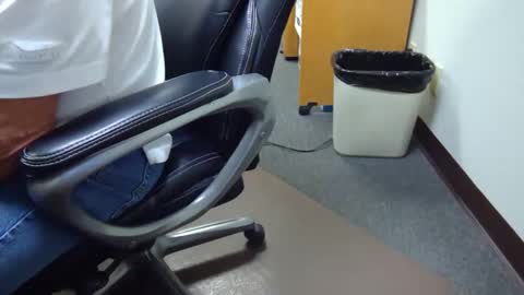 useemie online show from 10/02/25, 10:50