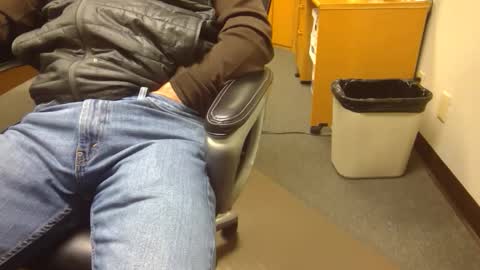 useemie online show from 11/20/25, 09:14