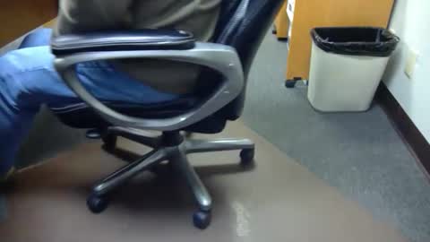 Snapshot of useemie chatting on 04/13/26, 06:24 useemie online show from 04/13/26, 06:24