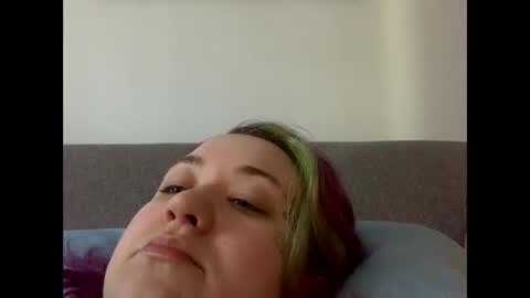 usefulhole online show from 09/14/25, 05:23