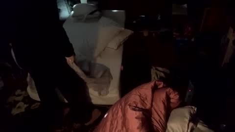 usefulhole online show from 11/29/25, 06:22