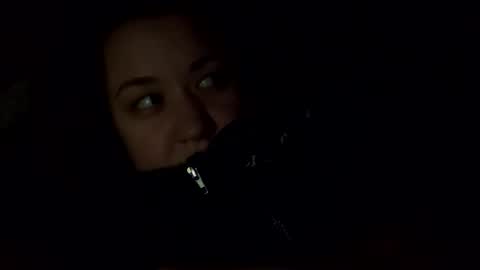 usefulhole online show from 12/17/25, 02:28