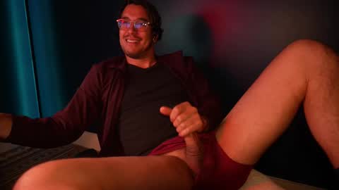 Hi online show from 10/22/25, 01:28