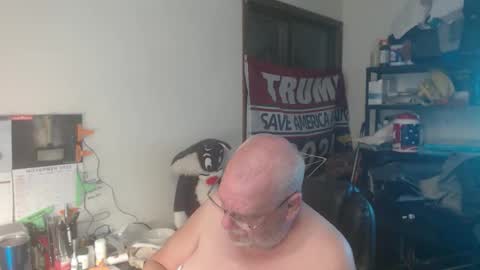 Eric online show from 11/03/25, 04:25