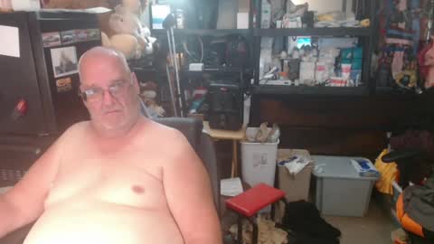 Snapshot of usgoober chatting on 07/09/26, 01:53 Eric online show from 07/09/26, 01:53