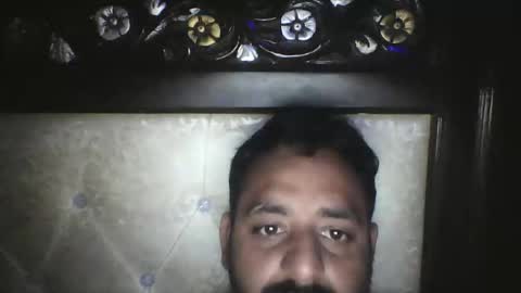 Snapshot of usman184 chatting on 11/09/25, 04:05 Mian184 online show from 11/09/25, 04:05