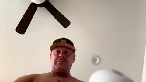 Snapshot of utah4fub4 chatting on 10/14/25, 12:22 utah4fub4 online show from 10/14/25, 12:22