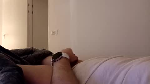 uwvvlvip online show from 02/15/25, 10:42