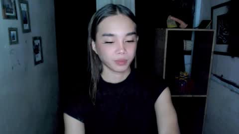 Snapshot of uxie_mew chatting on 11/20/25, 08:14 Ahn Chiyo online show from 11/20/25, 08:14