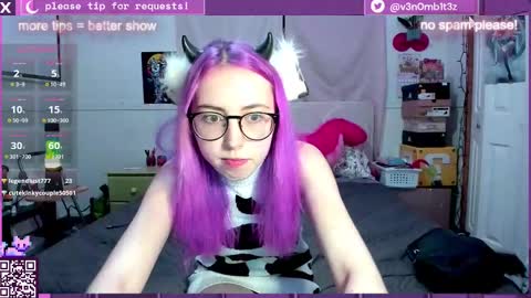 Snapshot of v3n0mb1t3z chatting on 02/15/25, 04:25 kermit online show from 02/15/25, 04:25