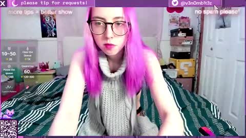 Snapshot of v3n0mb1t3z chatting on 02/23/25, 12:19 kermit online show from 02/23/25, 12:19