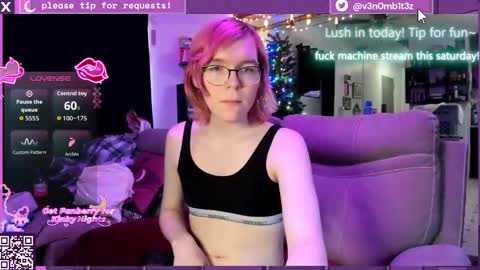 Snapshot of v3n0mb1t3z chatting on 12/13/25, 09:09 kermit online show from 12/13/25, 09:09