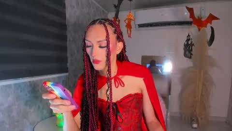        online show from 10/31/25, 03:46