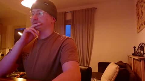 Snapshot of vacation__ chatting on 02/04/25, 04:39 vacation__ online show from 02/04/25, 04:39