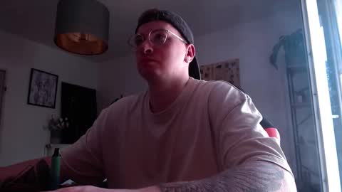 Snapshot of vacation__ chatting on 09/19/25, 01:45 vacation__ online show from 09/19/25, 01:45