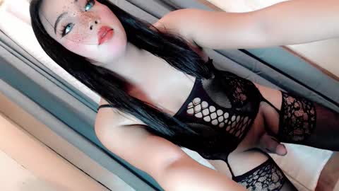 Snapshot of vae_sha chatting on 11/07/25, 08:58 JESS - DONT FORGET TO FOLLOW ME AND GIVE ME THUMBS UP online show from 11/07/25, 08:58