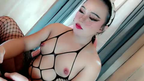 Snapshot of vae_sha chatting on 11/23/25, 11:15 JESS - DONT FORGET TO FOLLOW ME AND GIVE ME THUMBS UP online show from 11/23/25, 11:15