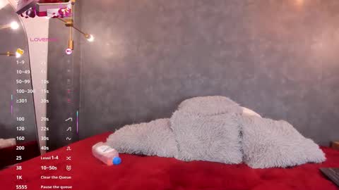 Snapshot of vaelina_angels chatting on 03/05/26, 12:17 VAELINA ANGELS online show from 03/05/26, 12:17