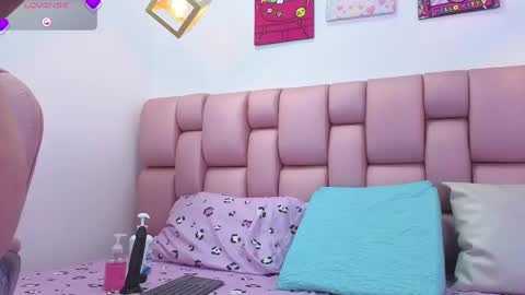 Snapshot of vagaro_ chatting on 05/27/26, 09:12 Vagaro online show from 05/27/26, 09:12