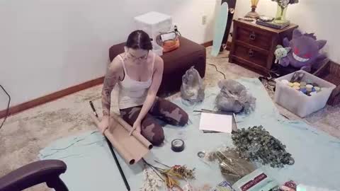 Snapshot of vagelicious chatting on 10/14/25, 05:25 vagelicious online show from 10/14/25, 05:25