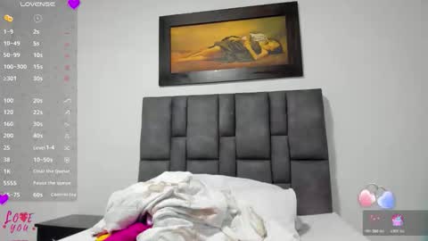 Vahiolet smith online show from 04/04/26, 12:42