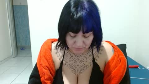 Snapshot of vaholiver chatting on 06/02/26, 12:56 Vah Oliver online show from 06/02/26, 12:56